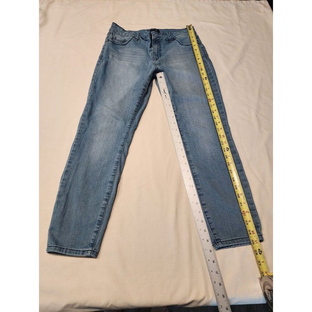 D Jeans - Picture 3 of 5